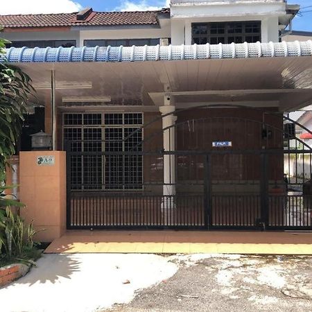 Naurah Homestay スンガイ・プタニ エクステリア 写真