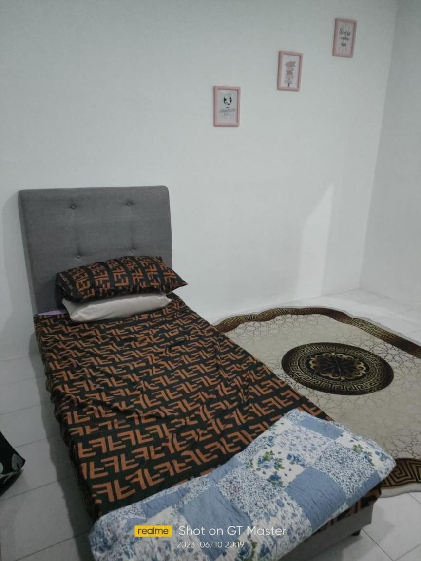 Naurah Homestay スンガイ・プタニ エクステリア 写真